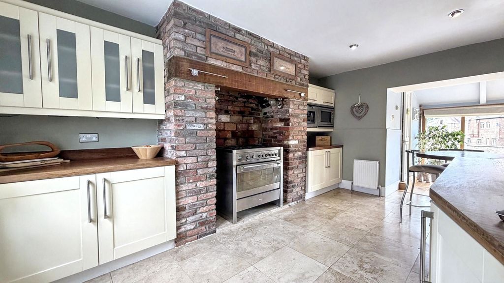 Additional image 5 of 3 bed end terrace house for saleWansbeck Street, Morpeth NE61