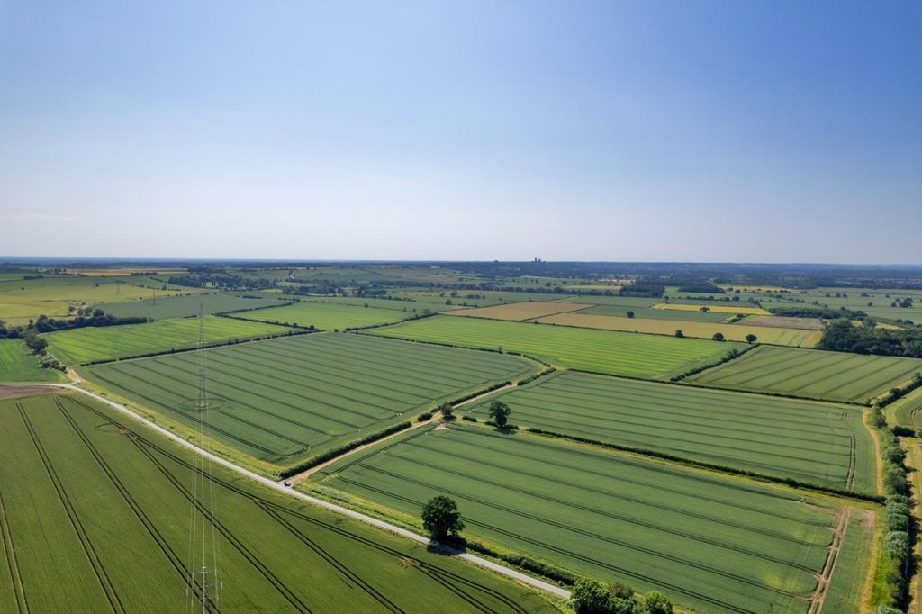 Property photo 1 of 16 53303_001.Jpg