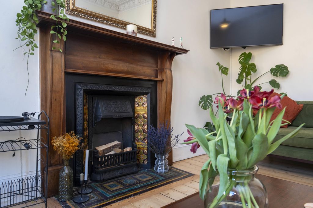 Property photo 3 of 20