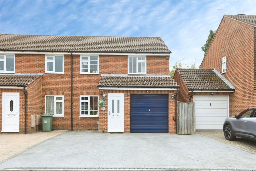 Property photo 1 of 16 Front External