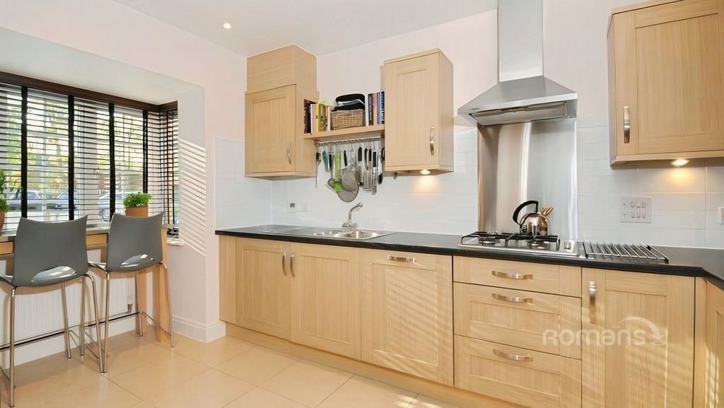 Property photo 3 of 10 Pbox-Img.Jpg