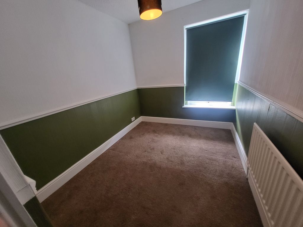 Property photo 2 of 11 Image