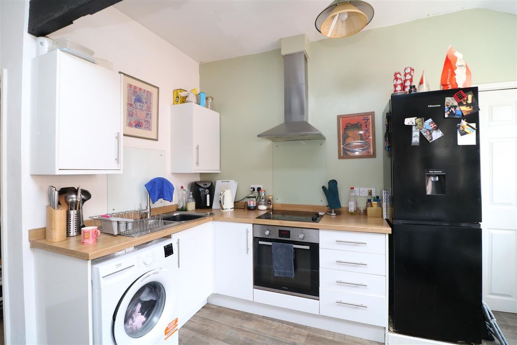 Property photo 2 of 11 Img_0326.Jpg