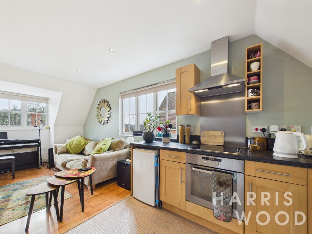 Property photo 2 of 11 5004732