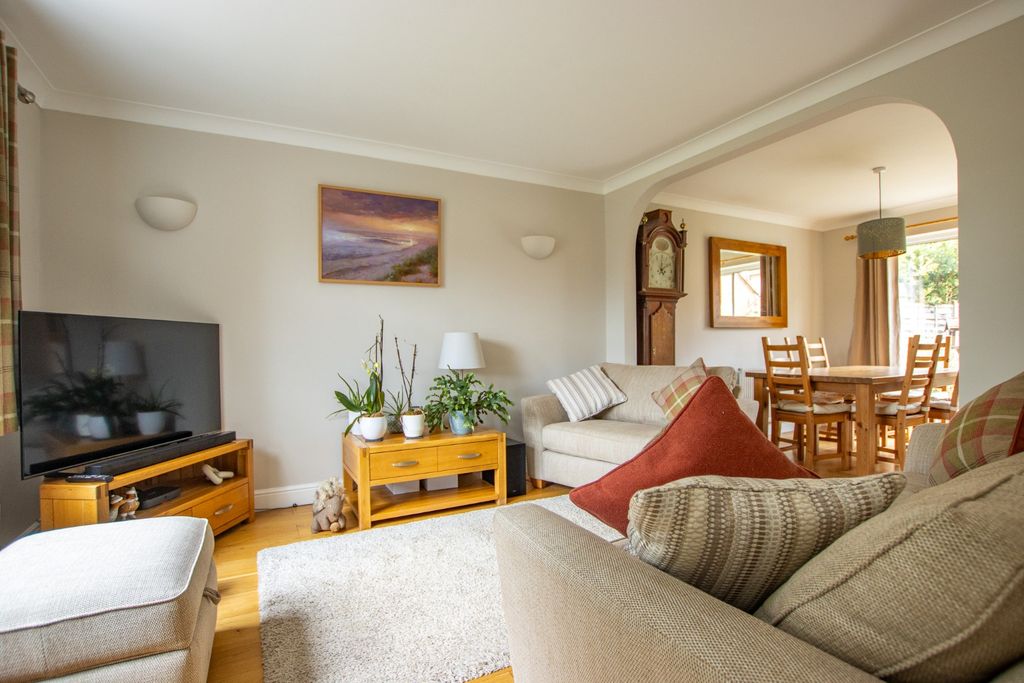 Property photo 3 of 23 1362826