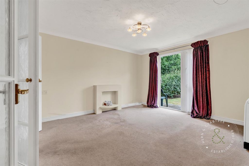 Property photo 2 of 25 Hern Crabtree-217.Jpg