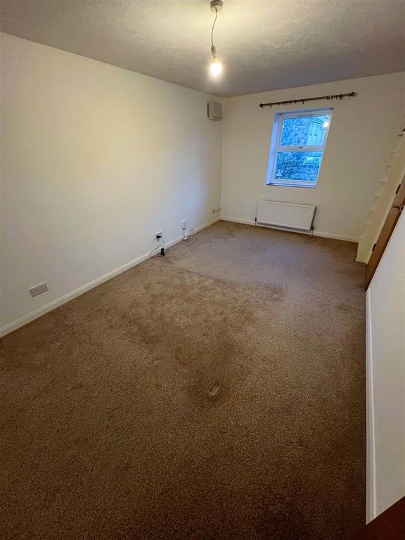 Property photo 3 of 14 Image4.Jpg