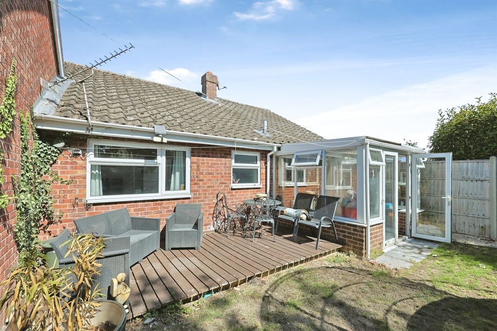 Property photo 2 of 19