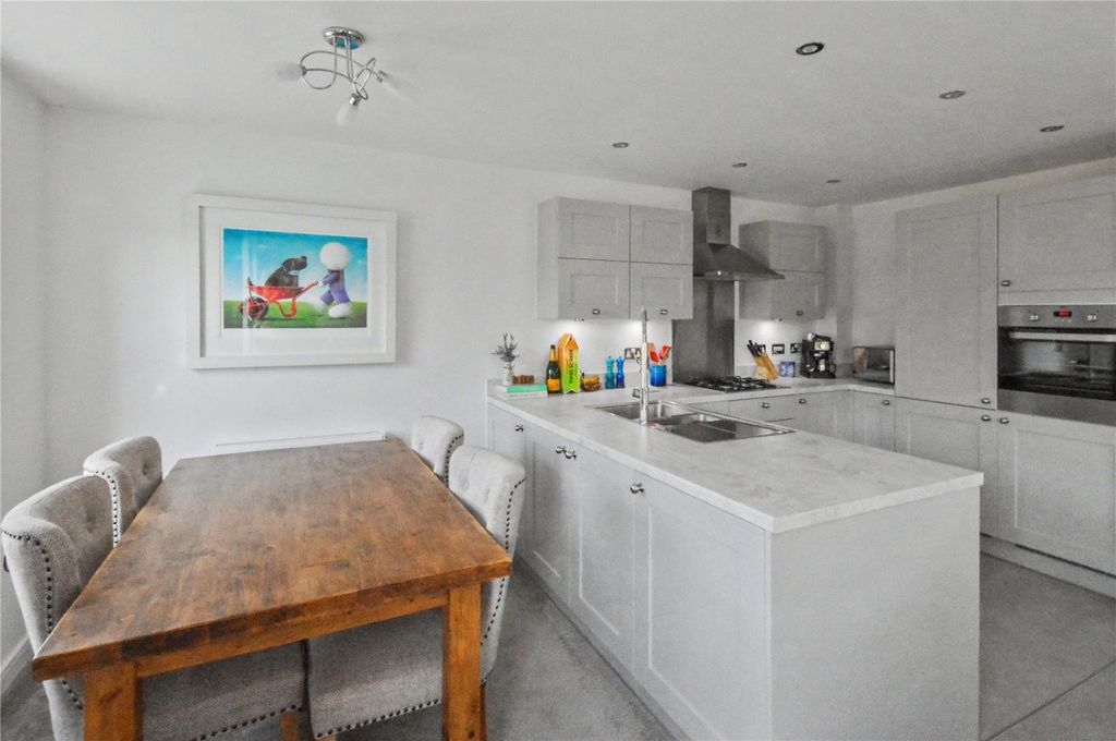 Property photo 3 of 10 Picture No. 07