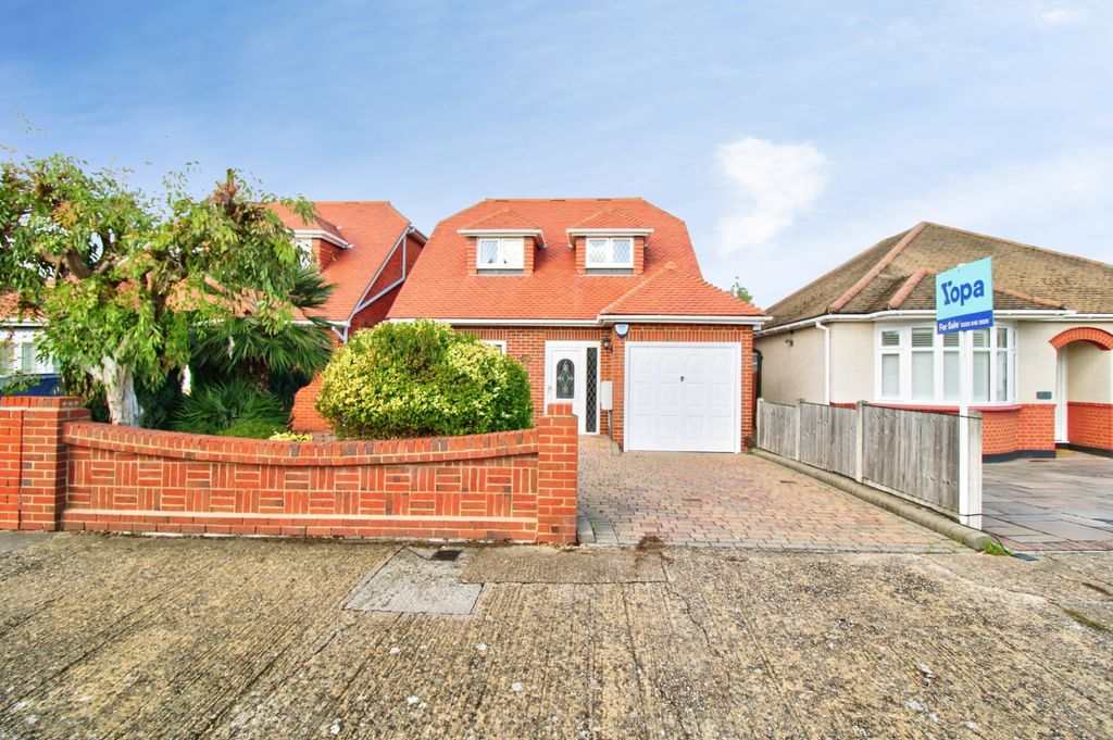 Property photo 3 of 23 11