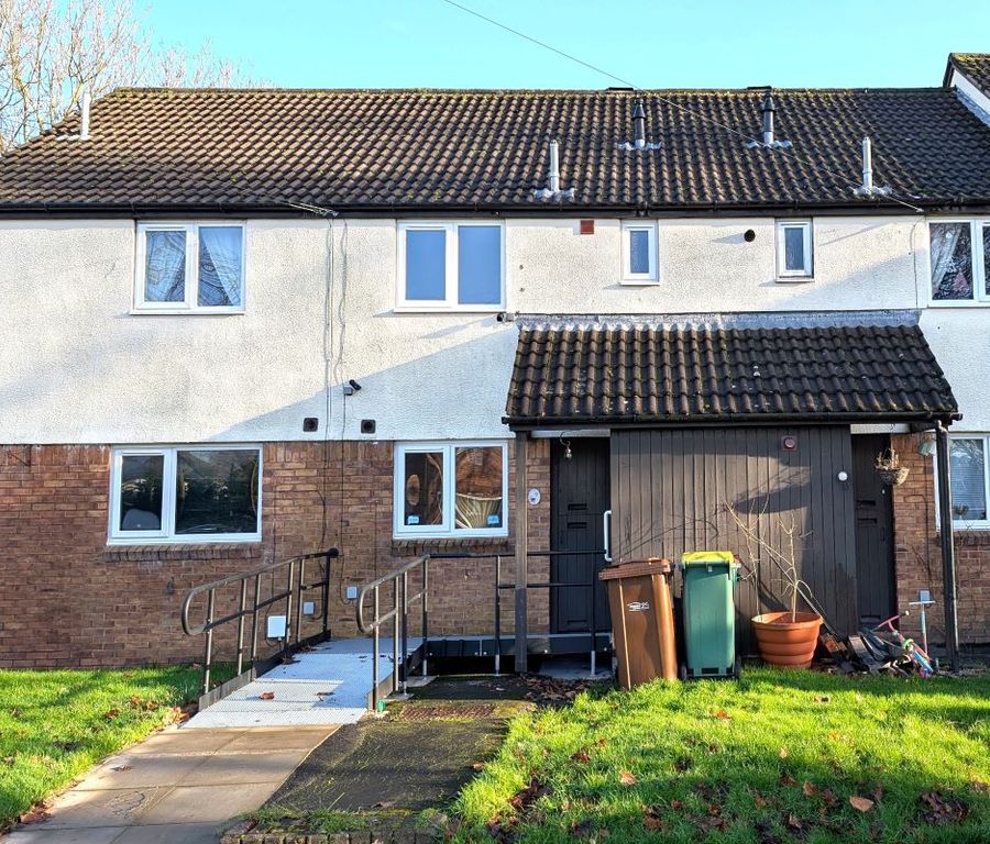 Property photo 1 of 8