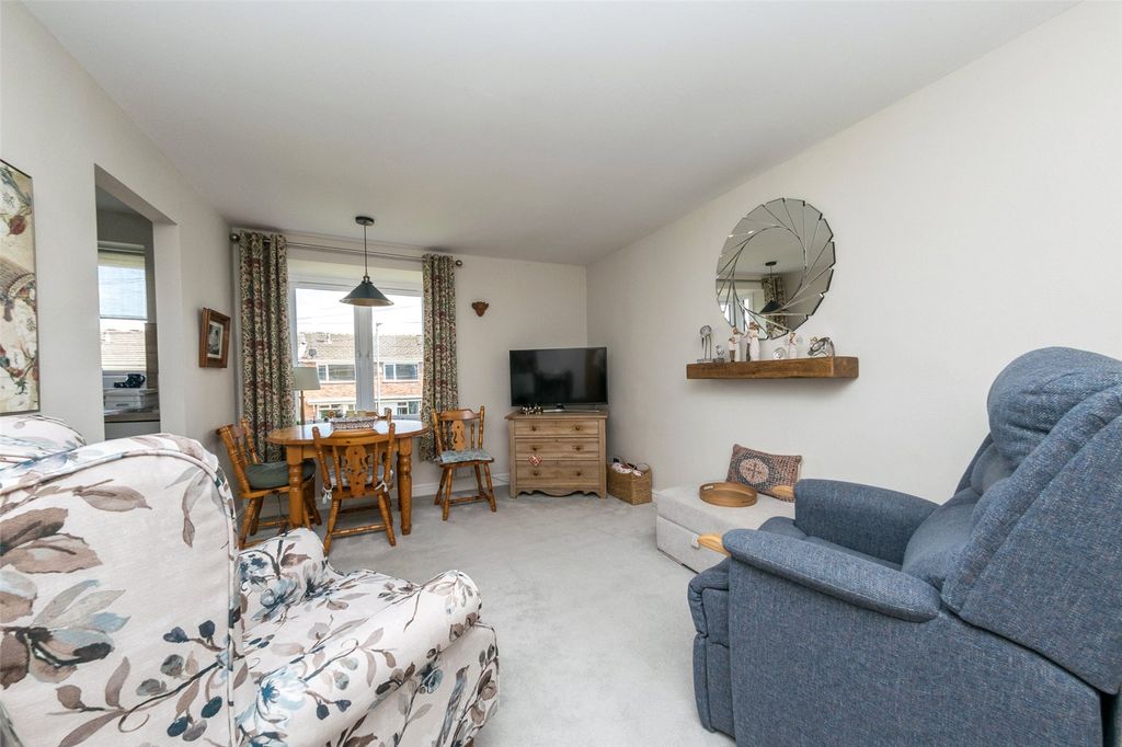 Property photo 2 of 16 Picture No. 06