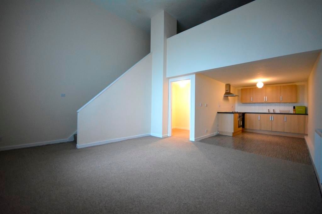 Property photo 1 of 7 Lounge