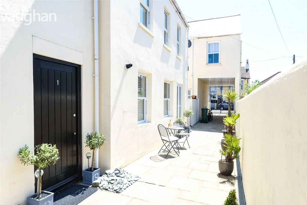 Property photo 1 of 11 Picture No. 04