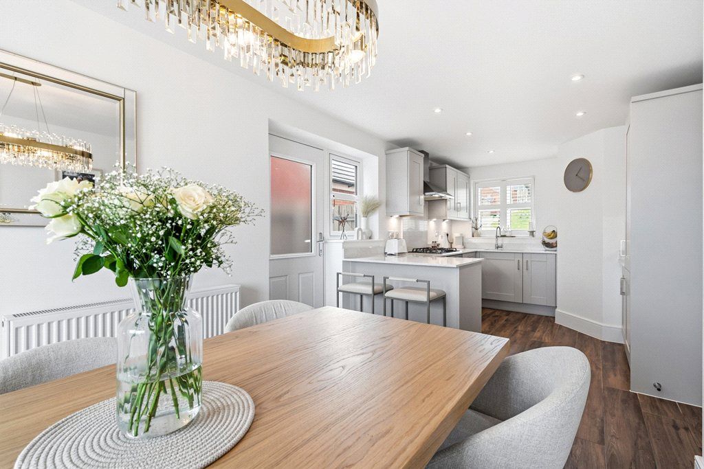 Property photo 3 of 40 Picture No. 48