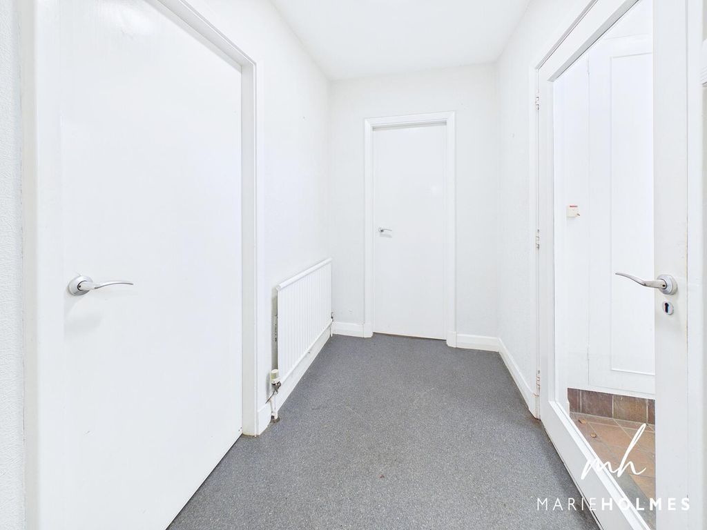 Property photo 2 of 26 Hallway