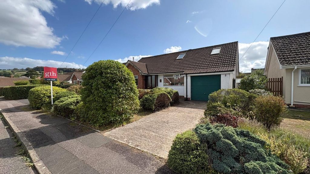 Property photo 2 of 16 Picture No. 18