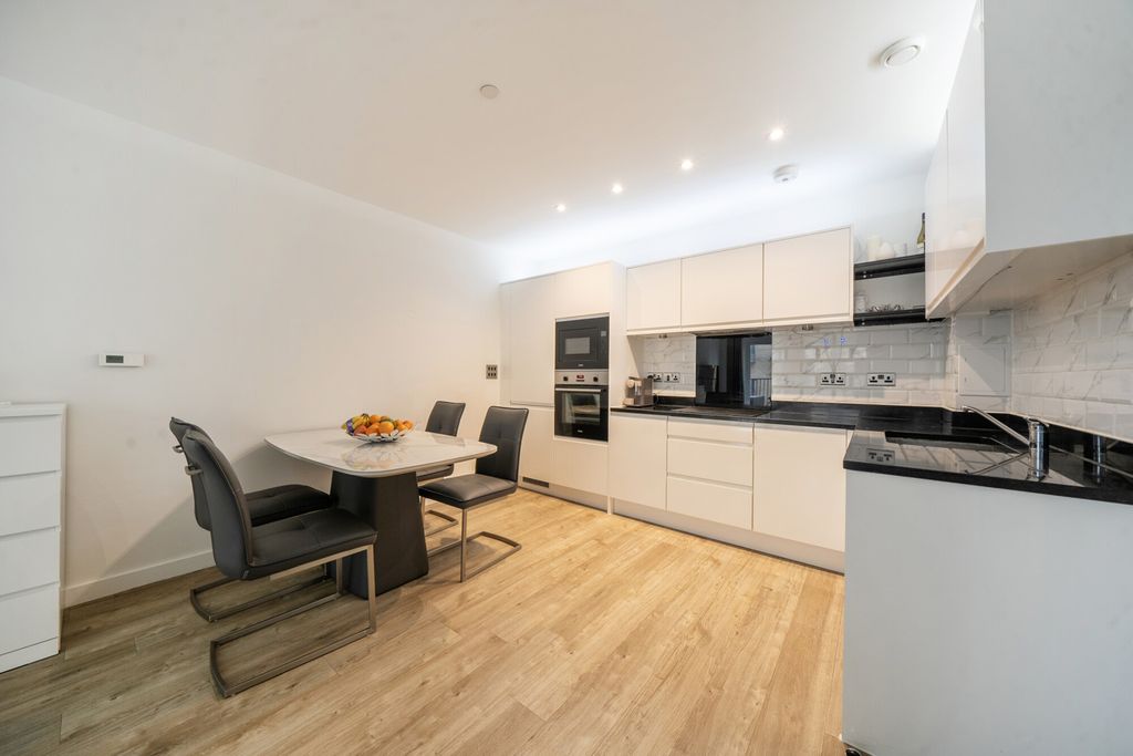 Property photo 3 of 17 1440317-5-69d7d2c...