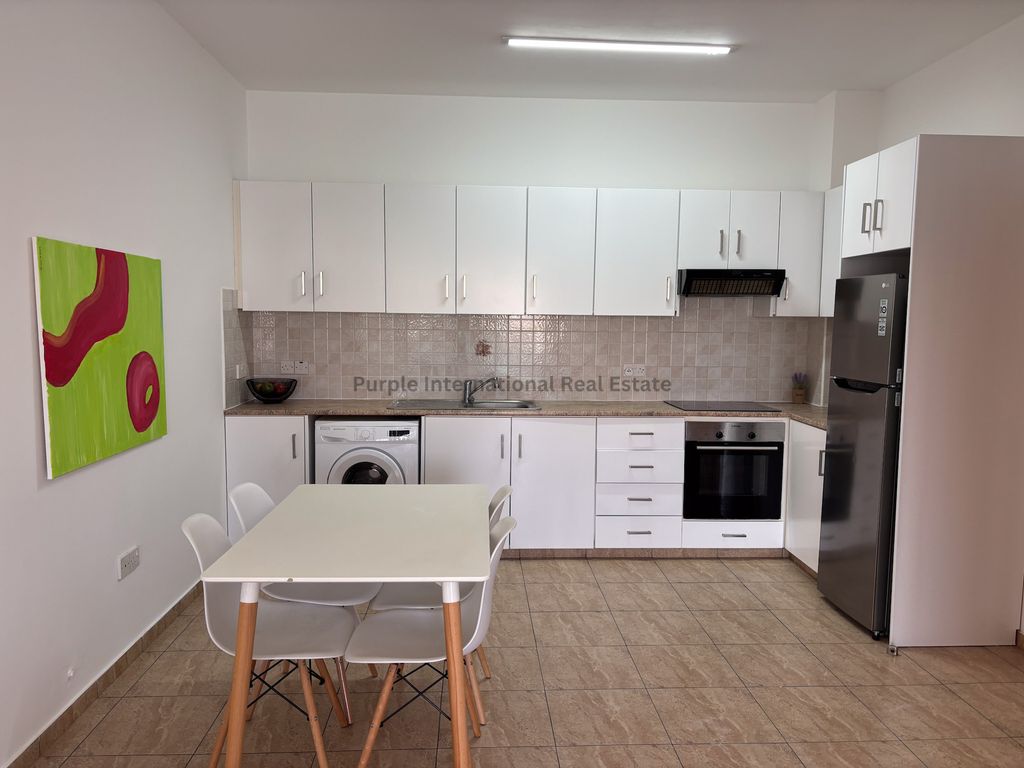 Property photo 2 of 36