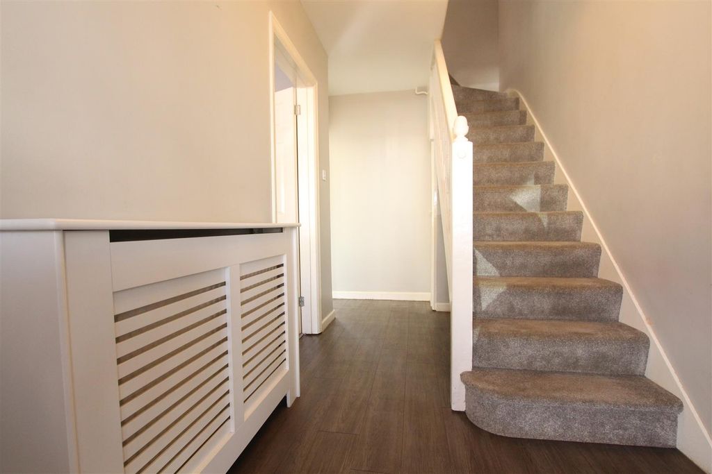 Property photo 3 of 11 Img_9974.Jpg