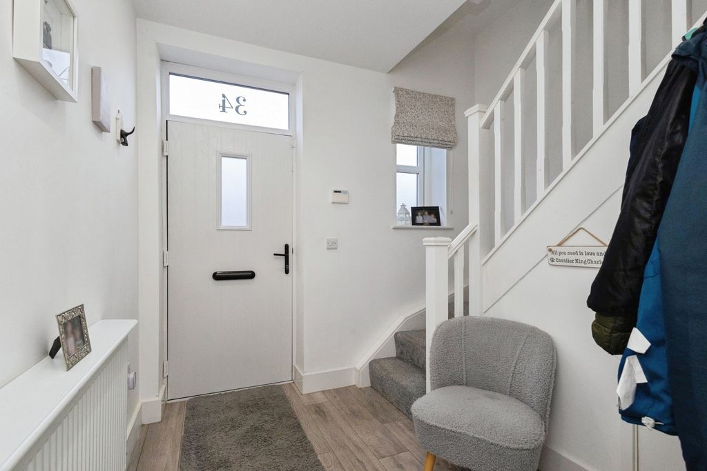 Property photo 2 of 20 Pbox-Img.Jpg