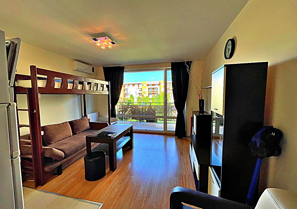 Property photo 2 of 21