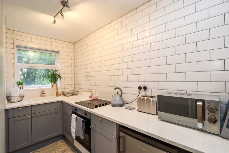 Property photo 3 of 7 Photo 5