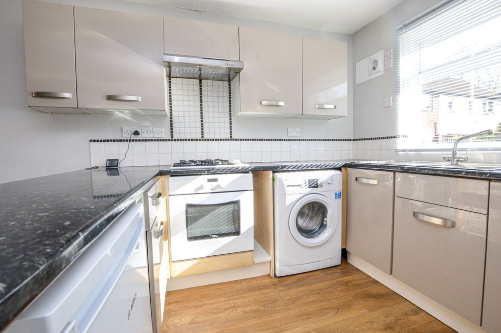 Property photo 2 of 11 1-Dsc_1252