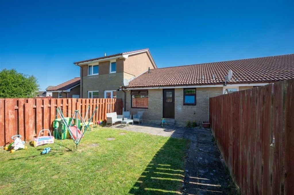 Property photo 3 of 15