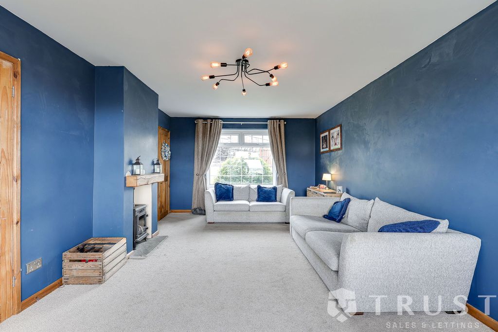 Property photo 2 of 50