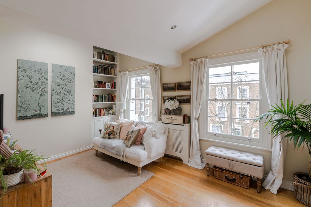 Property photo 2 of 11 Reception Room