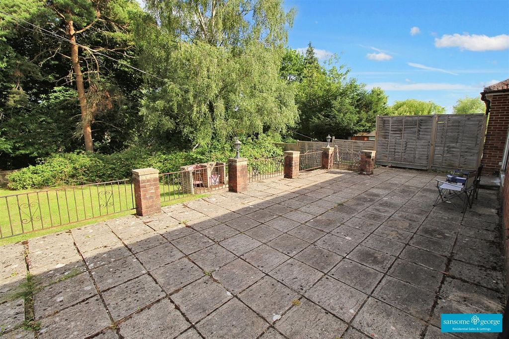 Property photo 2 of 18 Patio