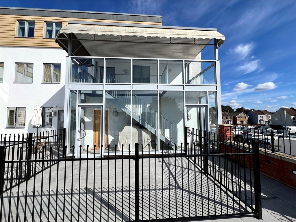 Property photo 1 of 7 Front External