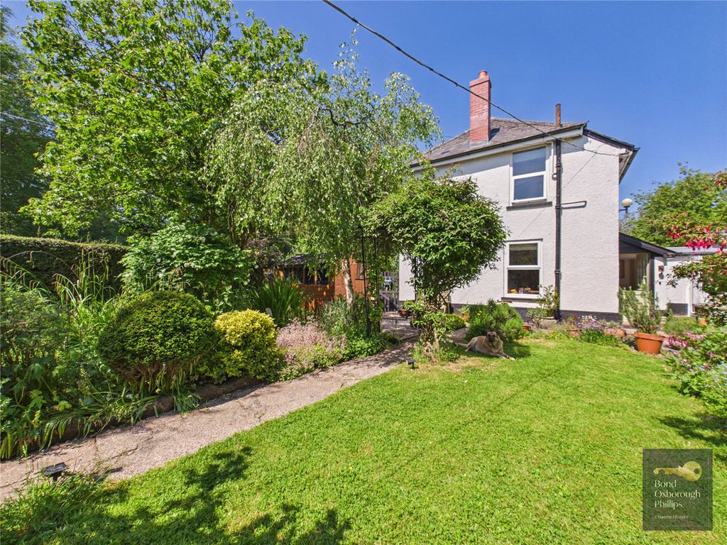 Property photo 1 of 47 Picture No. 48