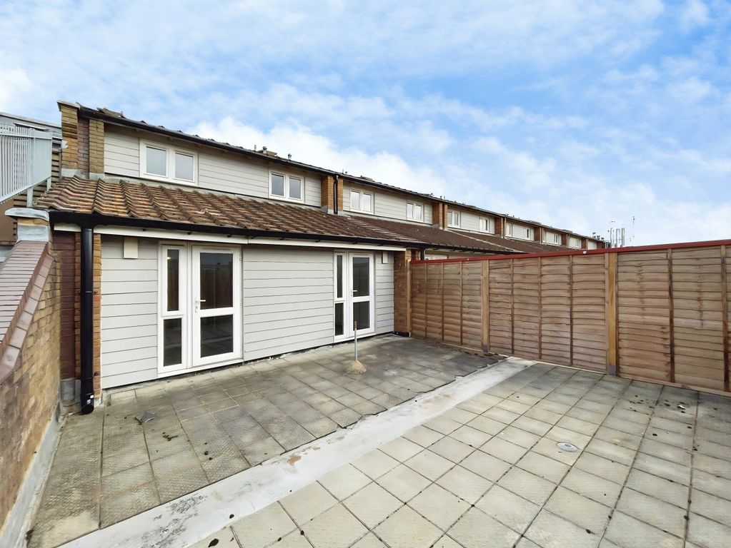 Property photo 1 of 4