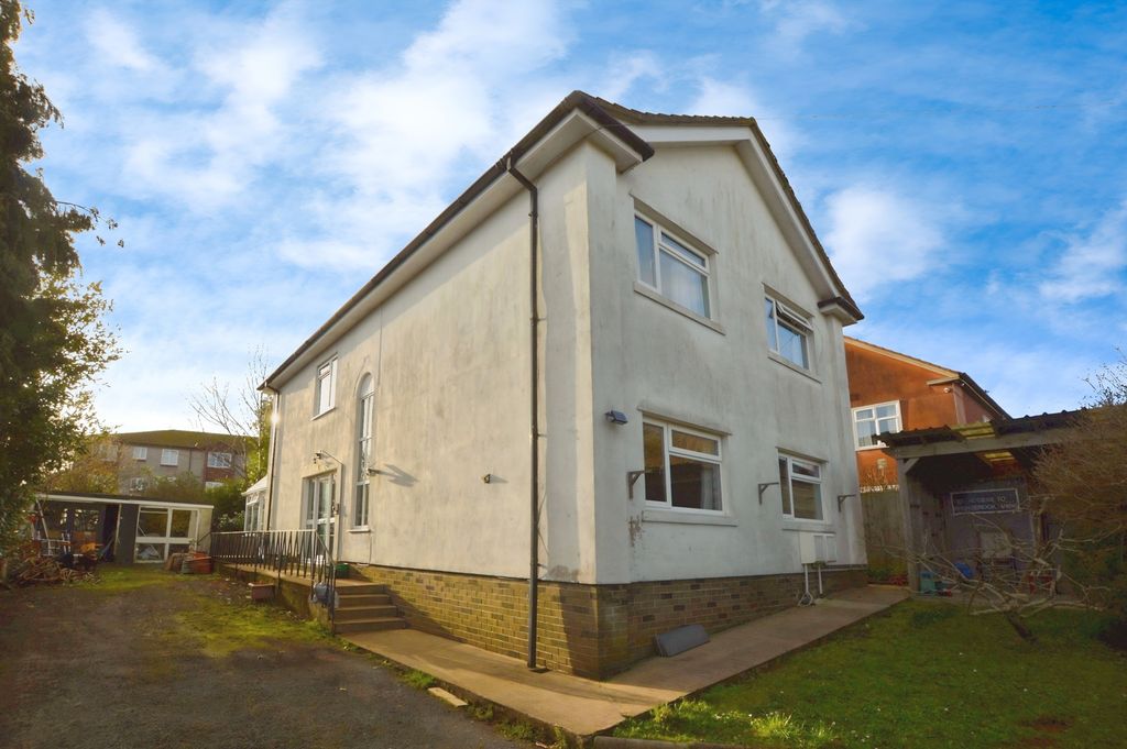 Property photo 1 of 12 Front