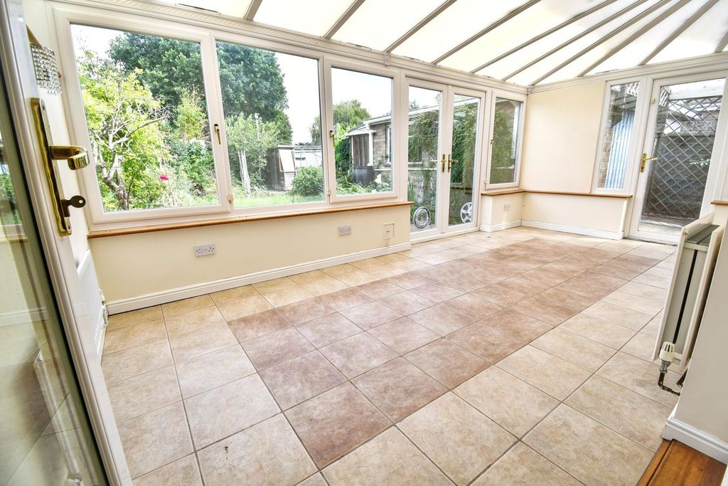 Property photo 2 of 21