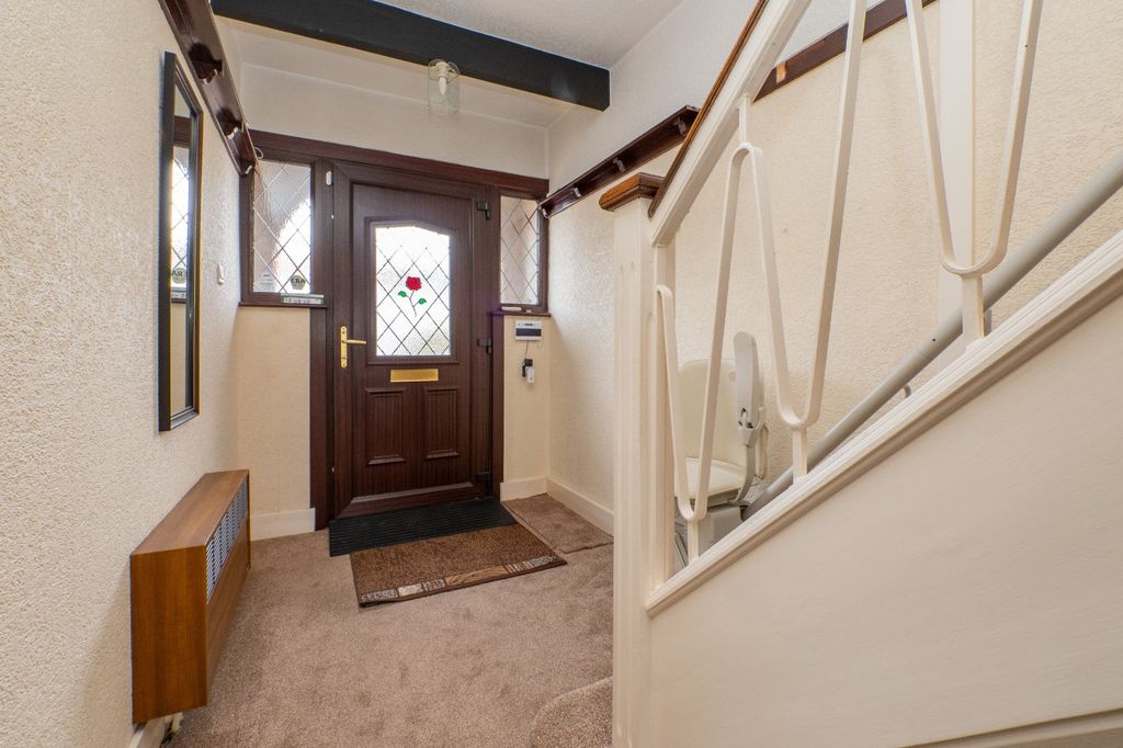 Property photo 2 of 21 Picture No. 25