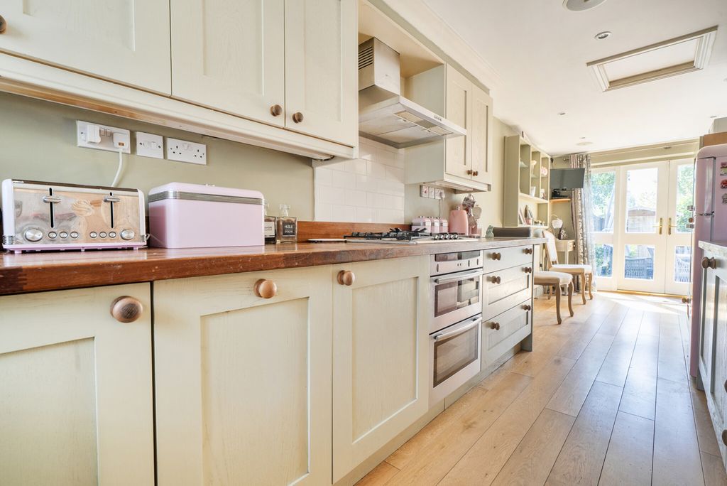 Property photo 3 of 18 1458119-3-6A079c2...