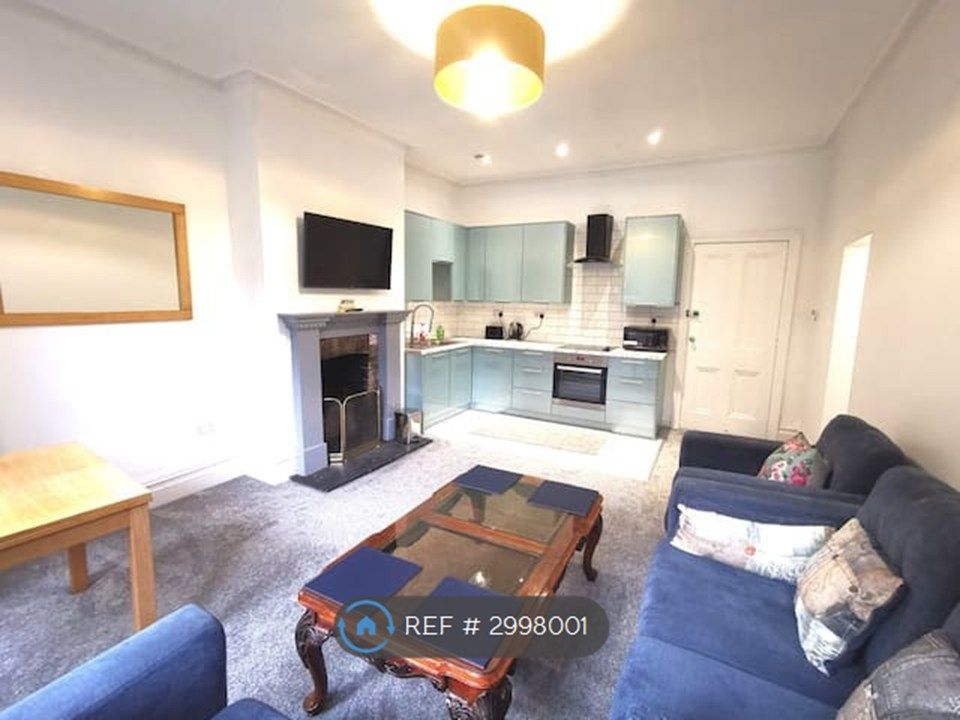 Property photo 3 of 19