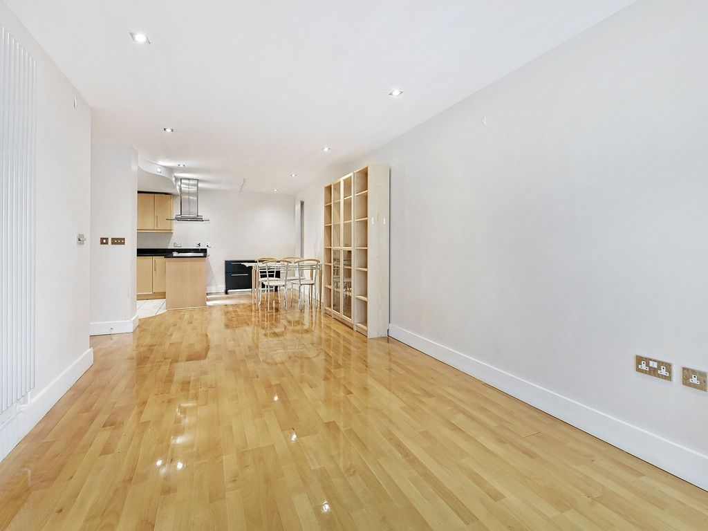 Property photo 1 of 22 Millharbour