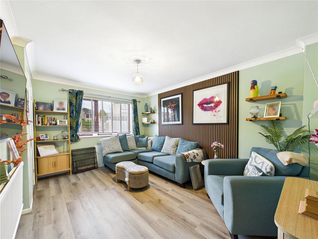 Property photo 3 of 20 Picture No. 13