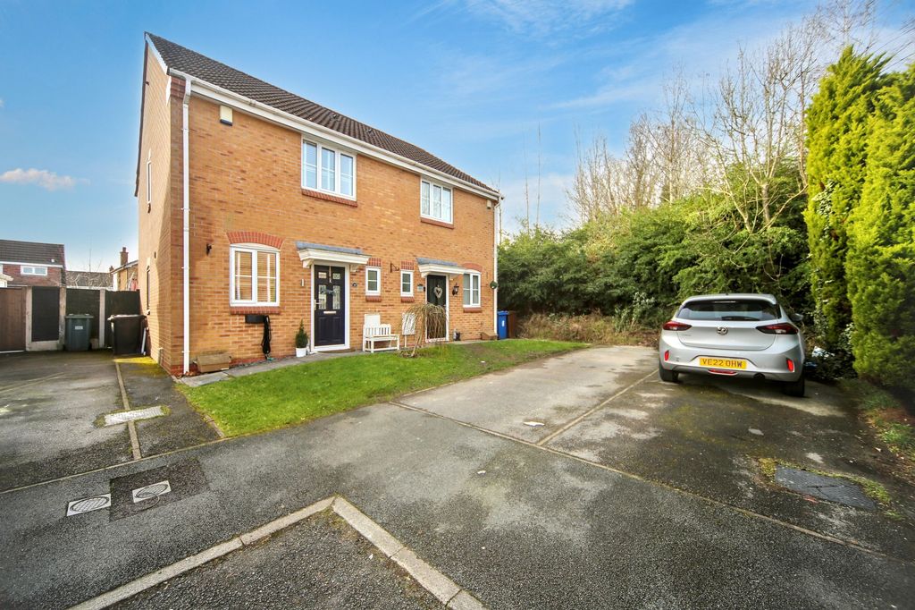 Property photo 1 of 22