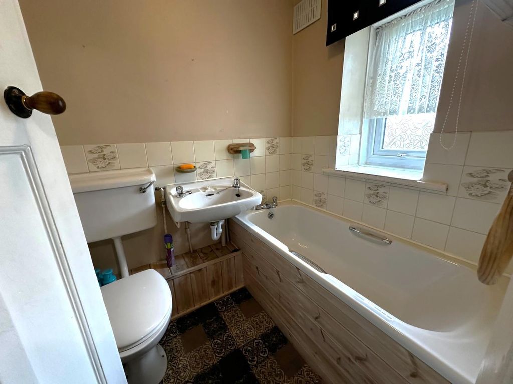 Property photo 3 of 11 Grace Road Bathroom 1.Jpg