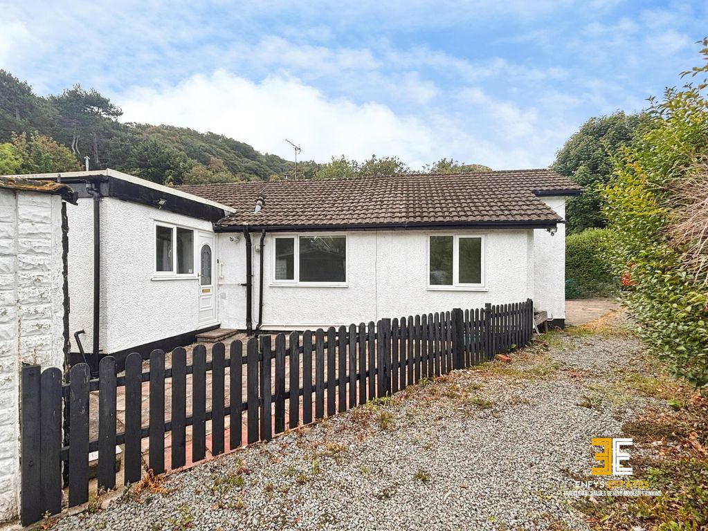 Property photo 2 of 30