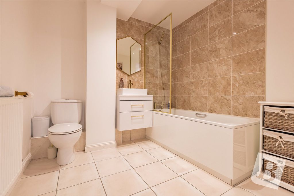 Additional image 4 of 3 bed flat for saleKidman Close, Gidea Park, Romford RM2