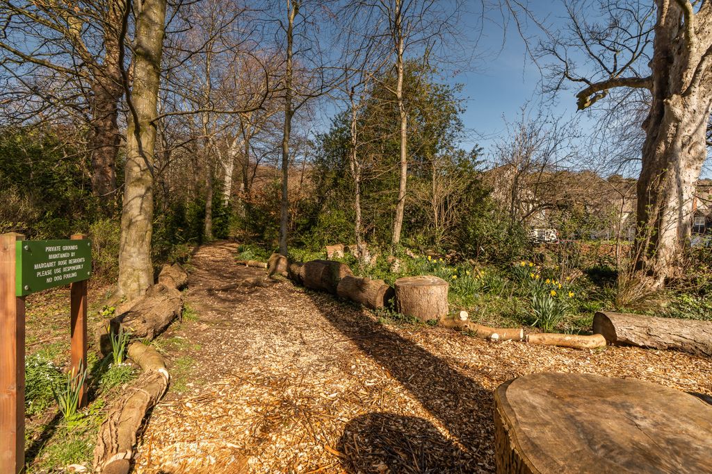 Additional image 22 of 2 bed flat for sale19/4 Margaret Rose Drive, Edinburgh EH10