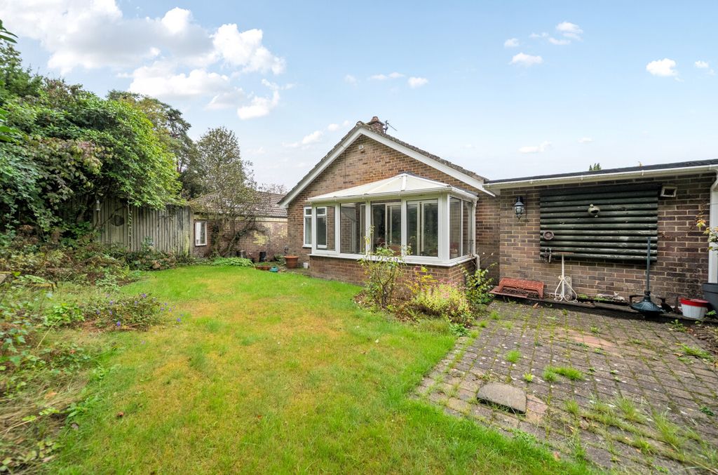 Property photo 3 of 20 1514832-3-1A0Aeb0...