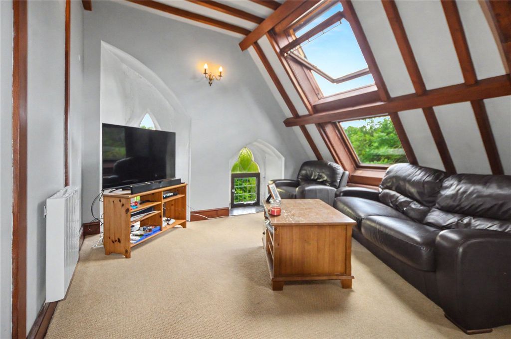 Property photo 1 of 11 Picture No. 14