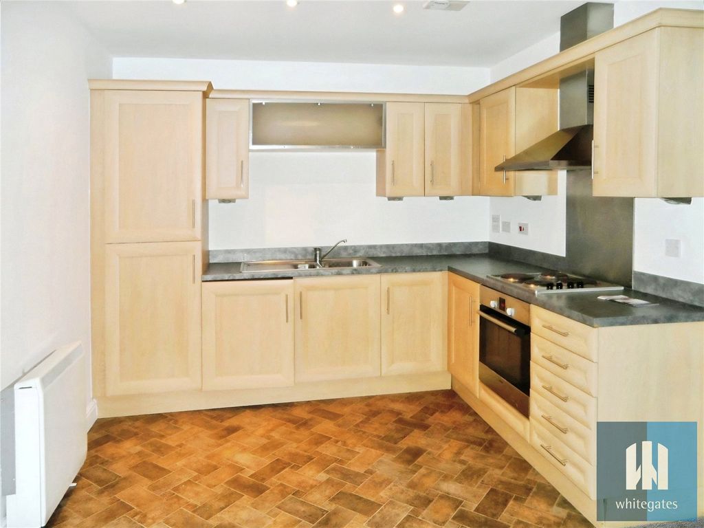 Property photo 2 of 6 Picture No. 18